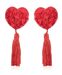 cache-mamelon-coeur-roses-rouge-pompon.jpg